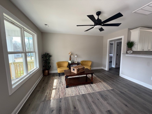 Building Photo - 91 7th St