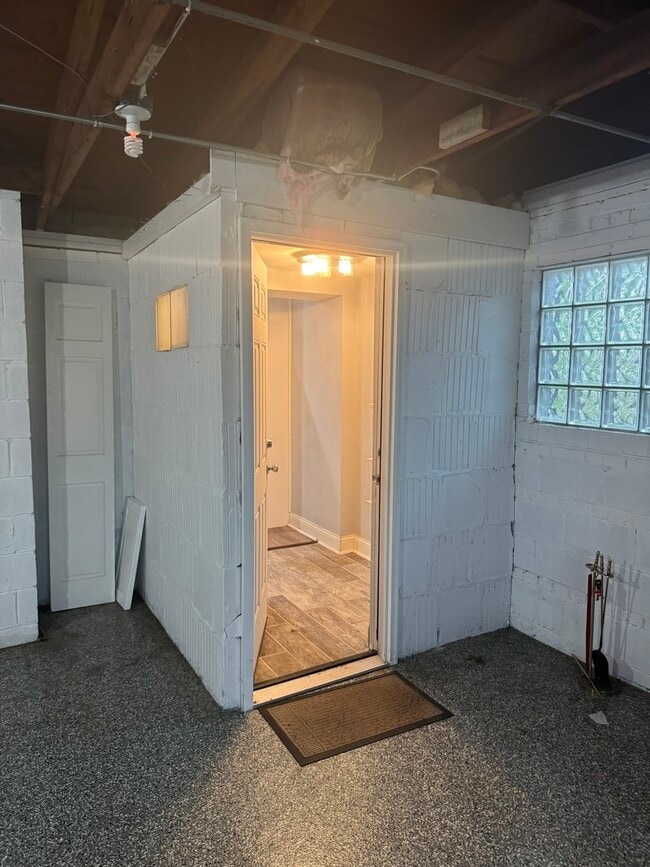 Building Photo - 7800 W 98th Pl