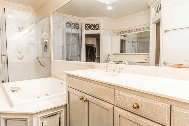 Building Photo - 1502 Duffner Dr