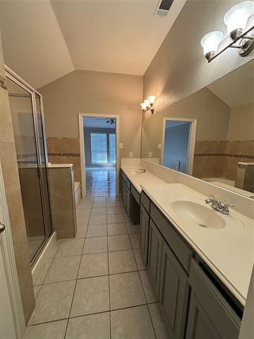 Building Photo - 3136 Delaford Dr