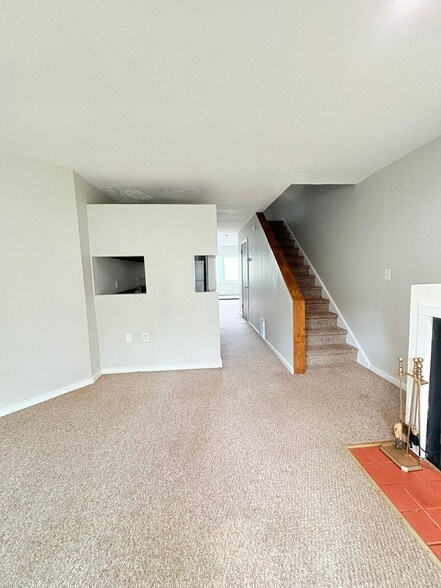 Primary Photo - 63 Irving St