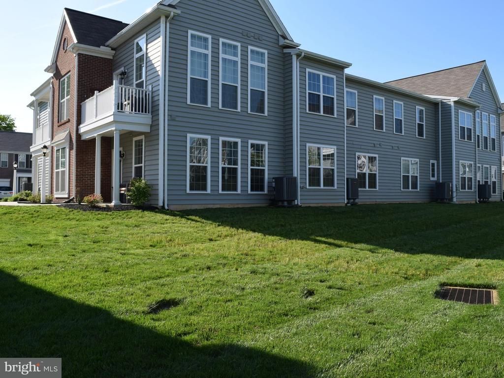 Building Photo - 690 Whitetail Dr