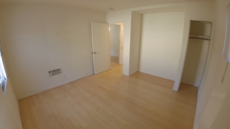 Building Photo - 924 Hancock Ave