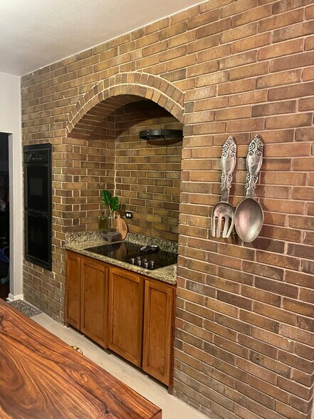 Building Photo - 11730 Quailbrook