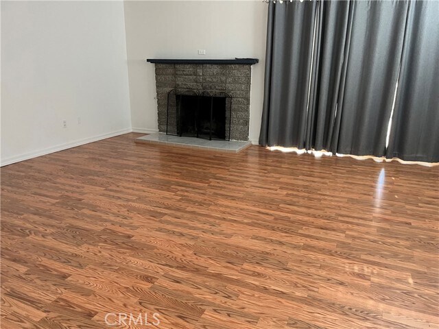 Building Photo - 235 Green Oaks Dr