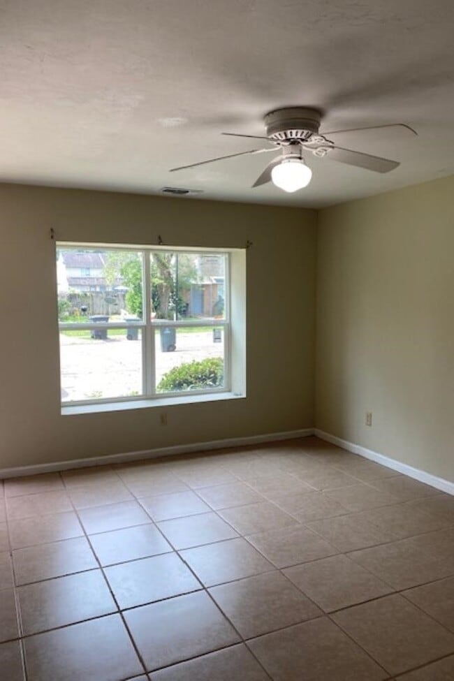 Building Photo - 2780 Tess Cir