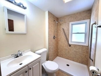 Building Photo - 3 River Rd