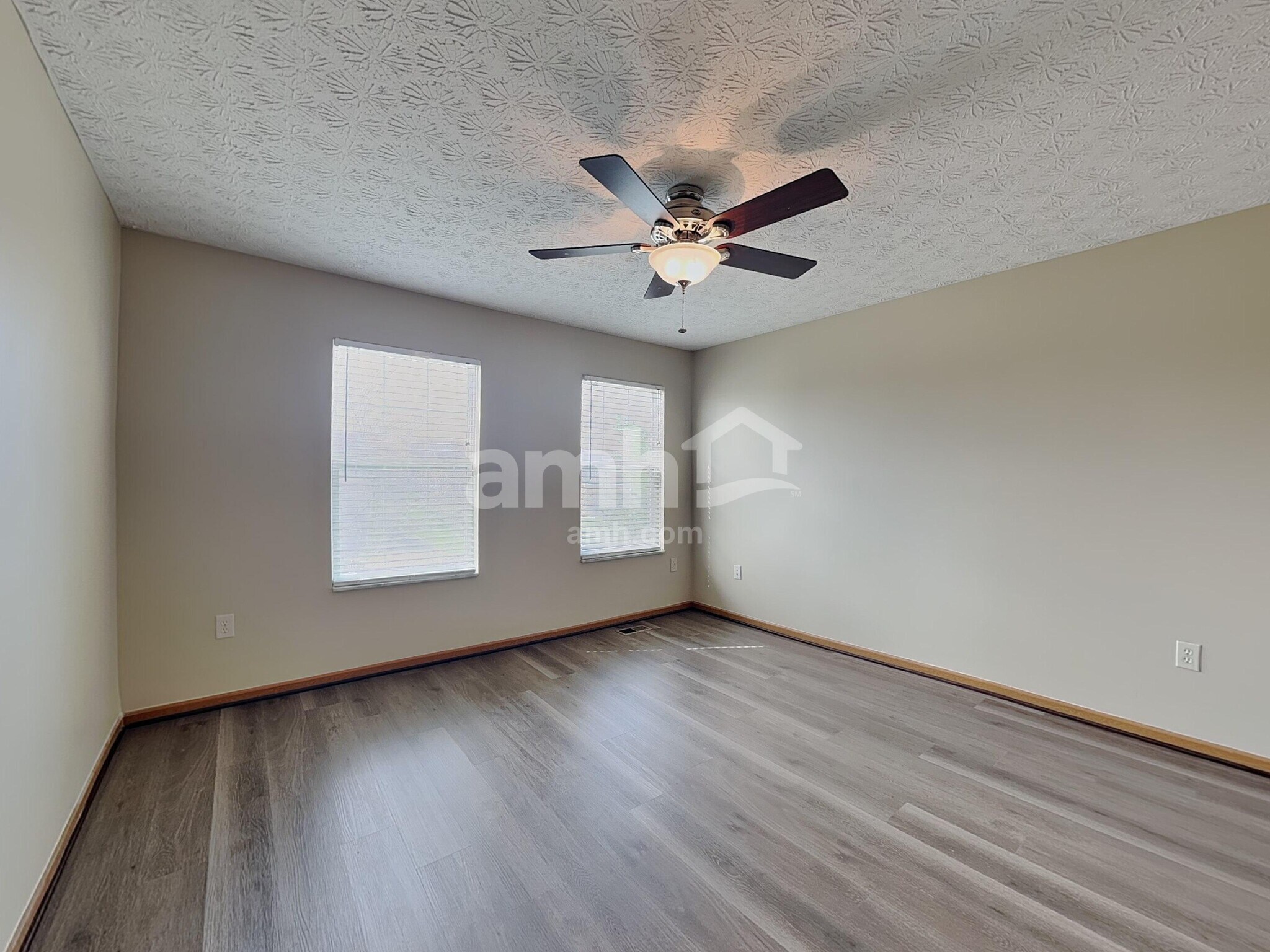 Building Photo - 4284 Promenade Ave