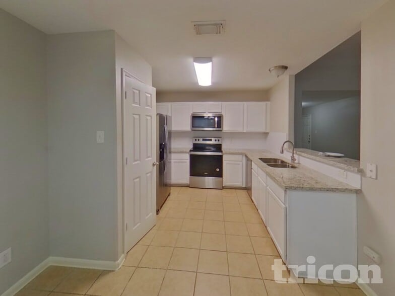 Building Photo - 14045 Buckskin Dr