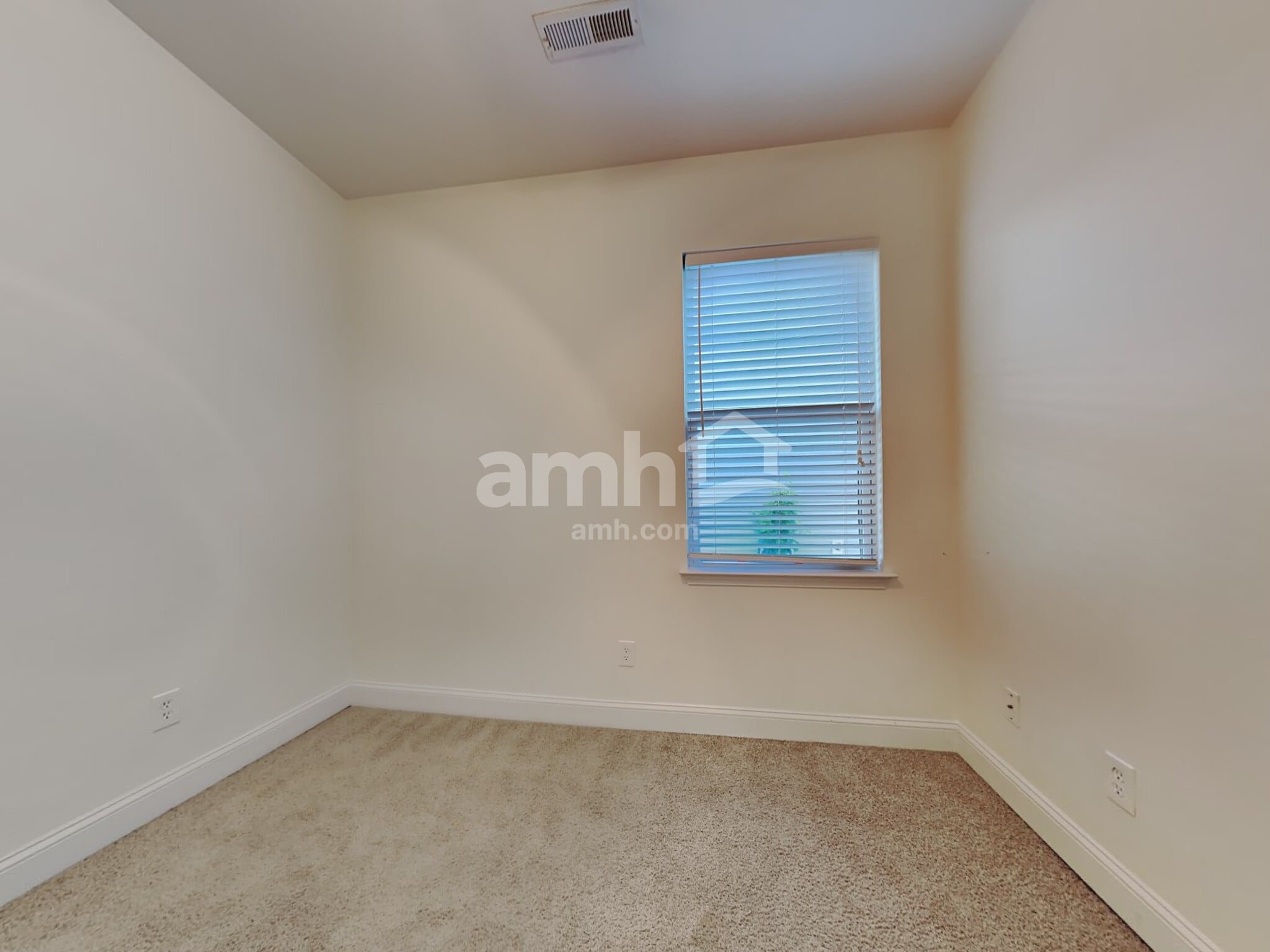 Building Photo - 8878 Arbor Glen Dr