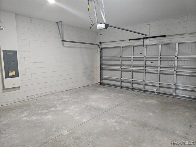 Building Photo - 4479 SW 170th Street Rd