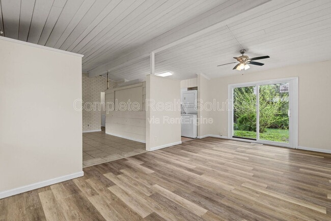 Building Photo - 62 Capitol Hill Dr