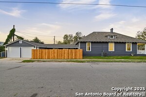 Building Photo - 207 Loretta Pl