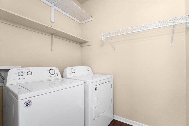 Building Photo - 3301 Ortman Dr