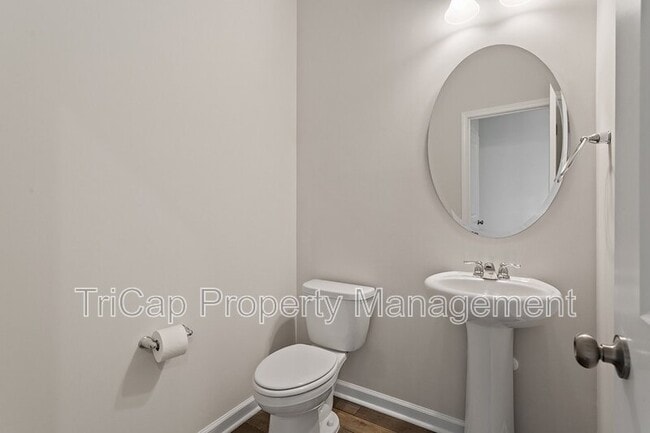 Building Photo - 1721 Chirping Trl