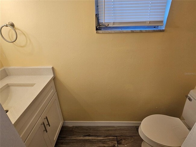 Building Photo - 2045 Alpine Rd