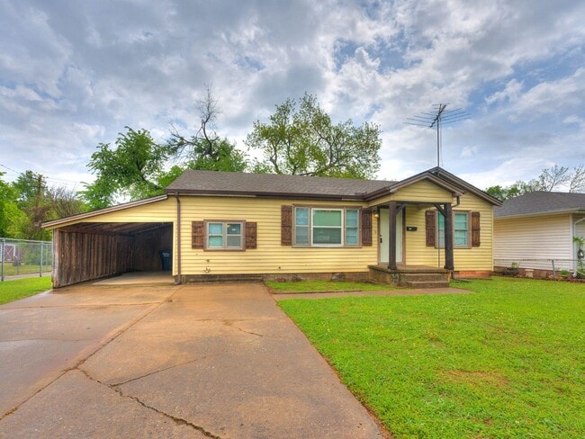 Building Photo - 3 Bedroom 1 Bath Home in Shawnee!