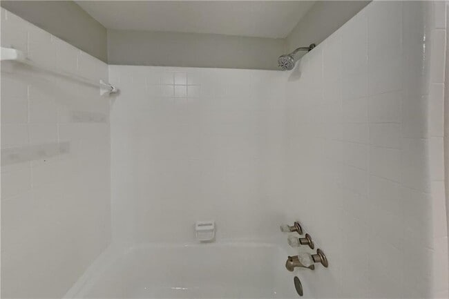 Building Photo - 210 Weatherstone Pkwy