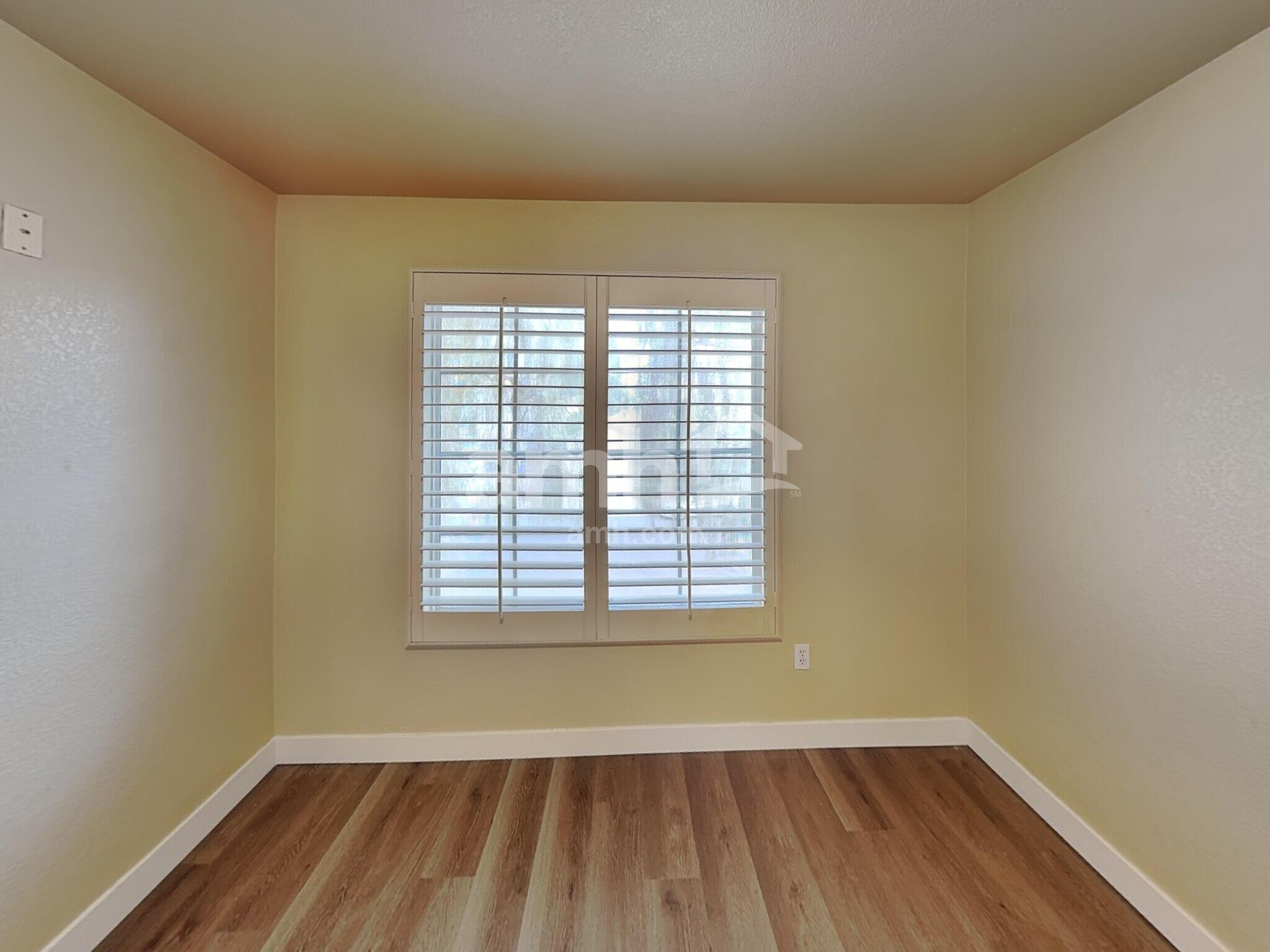 Building Photo - 9563 Lavarun Ct