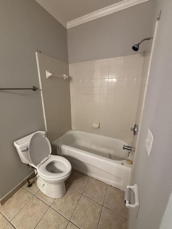 Building Photo - 5465 Vinings Lake Way SW