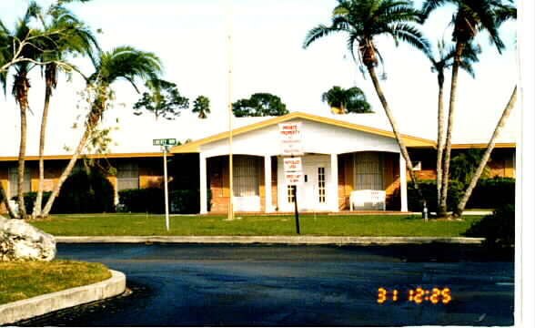 Building Photo - Lake Tarpon Mobile Home