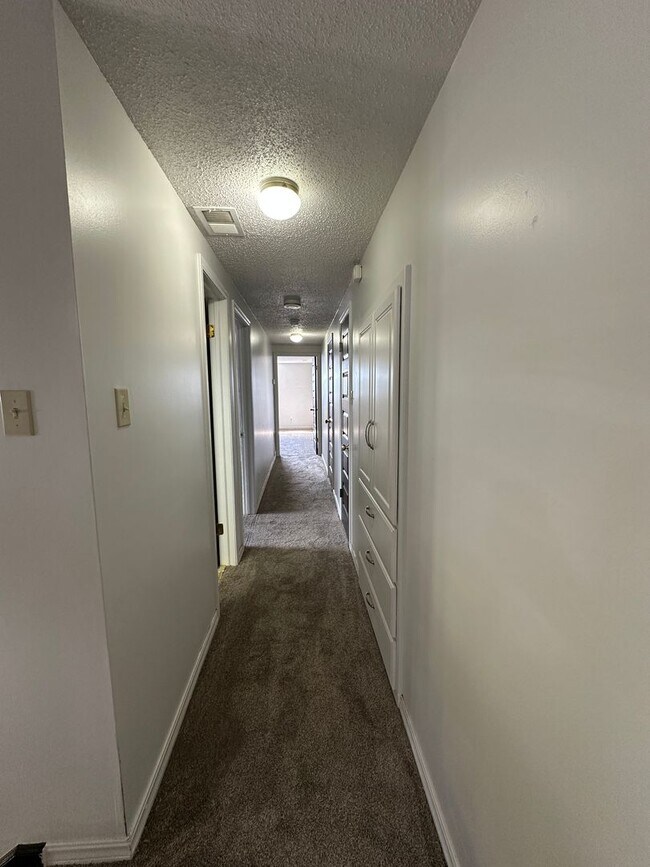 Building Photo - 2507 Dallas Cir