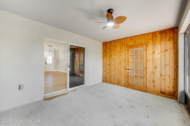Building Photo - 187 Pinta Cir