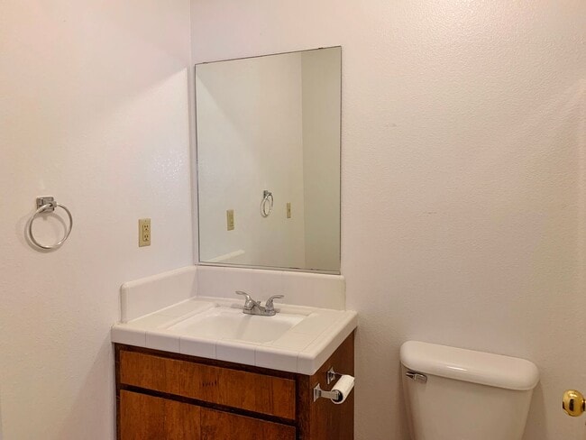 Building Photo - 1471 Gabilan Dr