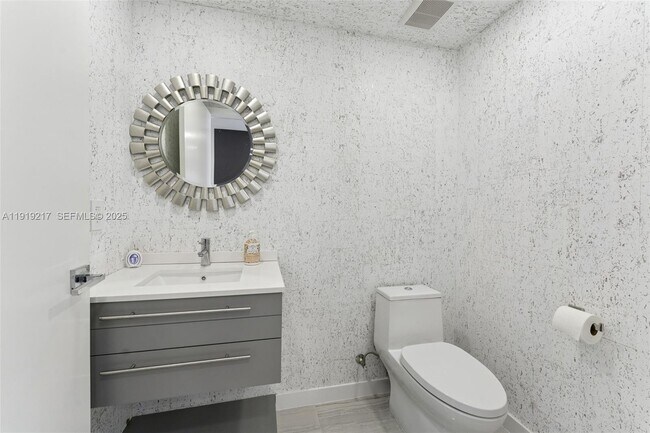 Building Photo - 3131 NE 7th Ave