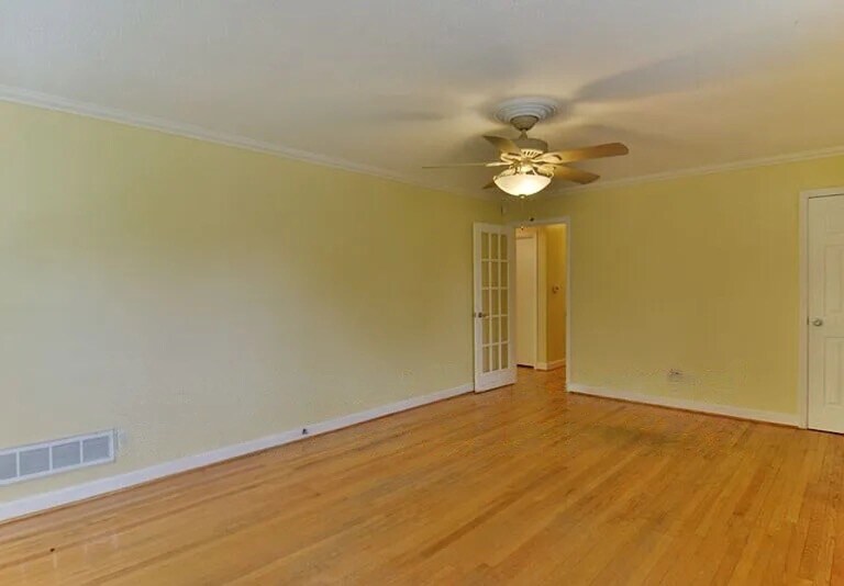 Building Photo - 1613 S Beltline Blvd