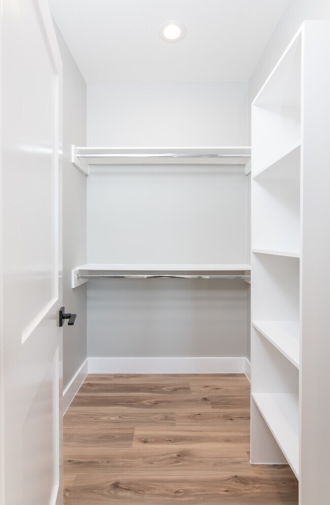 Building Photo - 8006 Gault St