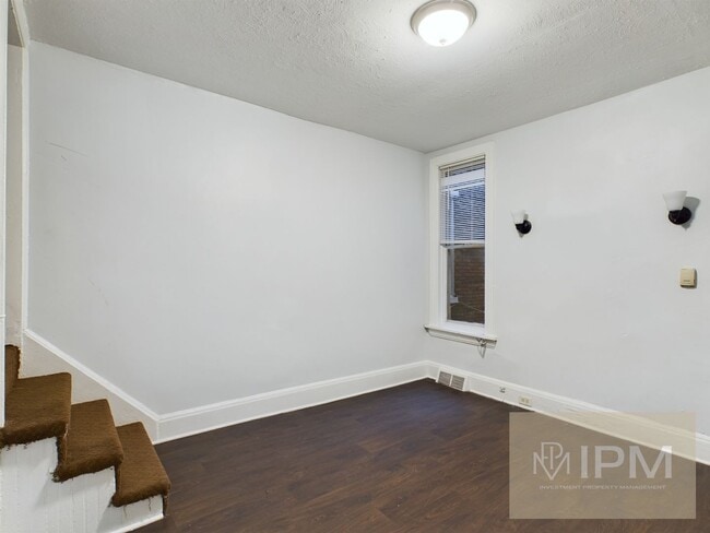 Building Photo - Cozy 3 Bedroom, 1 Bath Home in Harrisburg, Pa!