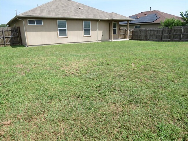 Building Photo - 375 Musgrav