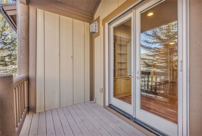 Building Photo - Canyon Links Townhome