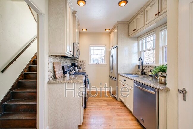 Building Photo - 1617 N 12th St