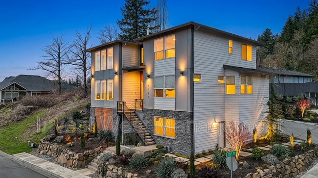 Building Photo - 1757 N Columbia Ridge Way