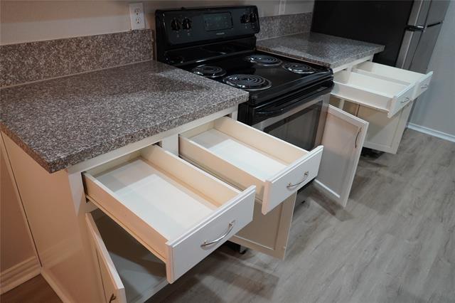 Building Photo - 9965 George Washington Dr