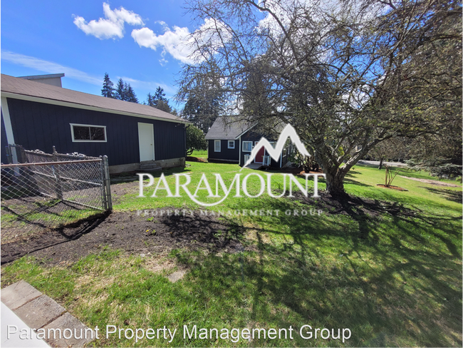 Building Photo - 3 br, 1 bath House - 11028 NE West Kingsto...