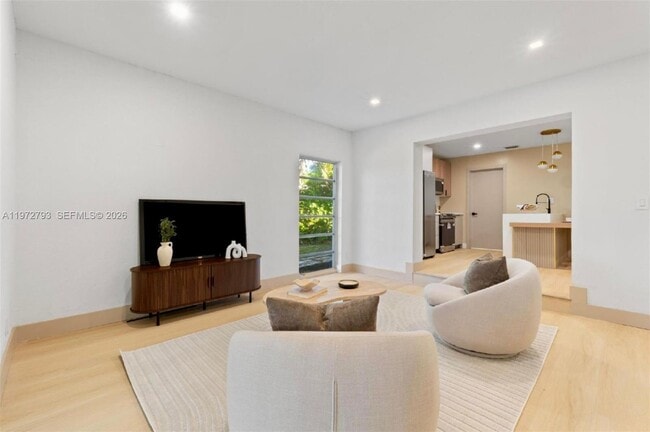 Building Photo - 1905 NW 62nd Terrace