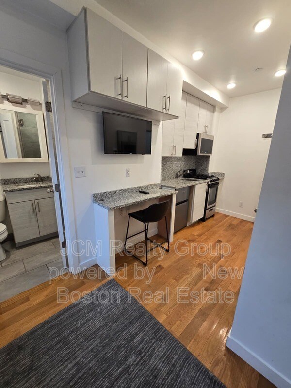 Building Photo - 16 Fifth Street