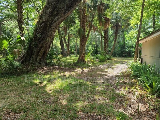 Building Photo - 217 S Tuck Point