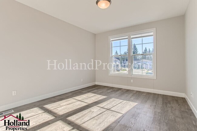 Building Photo - Spacious 4-Bed, 3-Bath Home with Solar Power, EV-Ready Garage & Outdoor Living Space