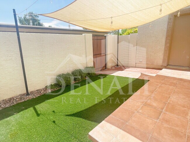 Building Photo - 6026 N 79th St