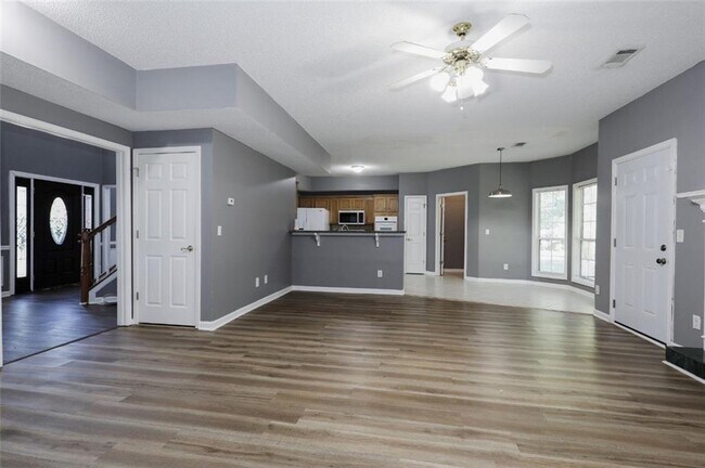 Building Photo - 4235 Bucknell Dr