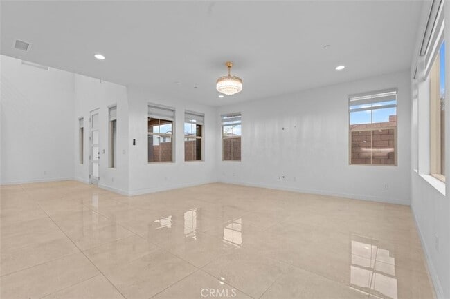 Building Photo - 35963 Bertain Dr