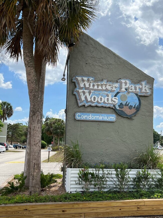 Building Photo - 2/2 Condo in Winter Park Woods!