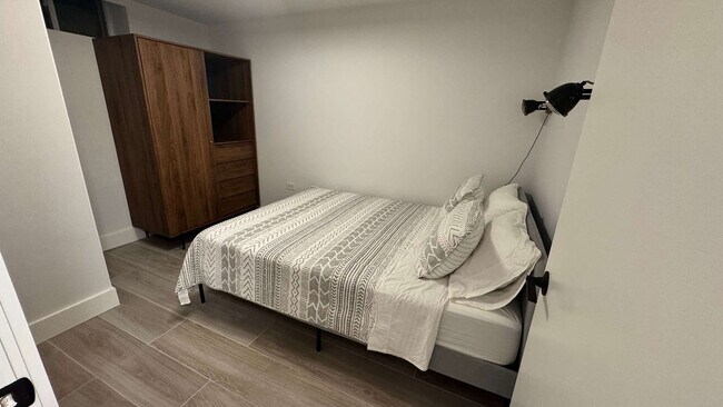 Building Photo - 235 W 139th St