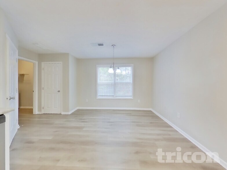 Building Photo - 1417 Stream Walk