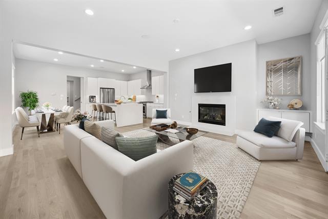 Building Photo - 6529 Roper St