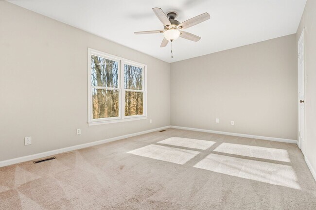 Building Photo - 732 Branniff Dr